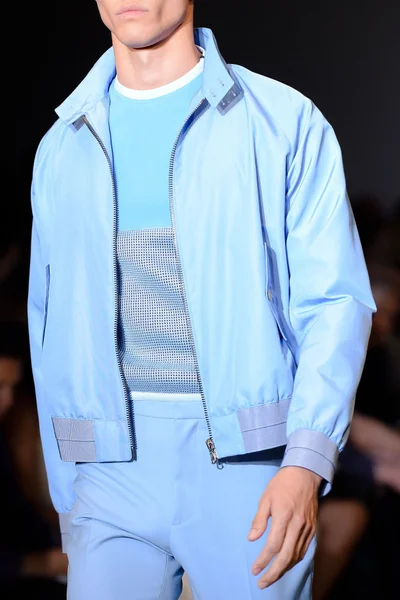 Look 9